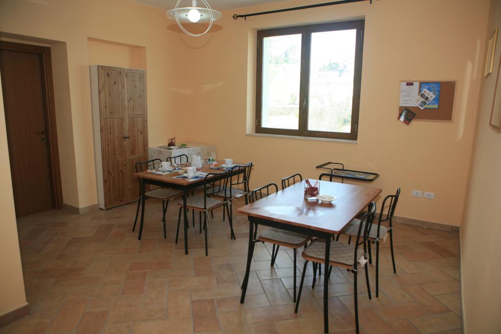 B&B La Collina Degli Ulivi Civitella Del Tronto Exterior foto